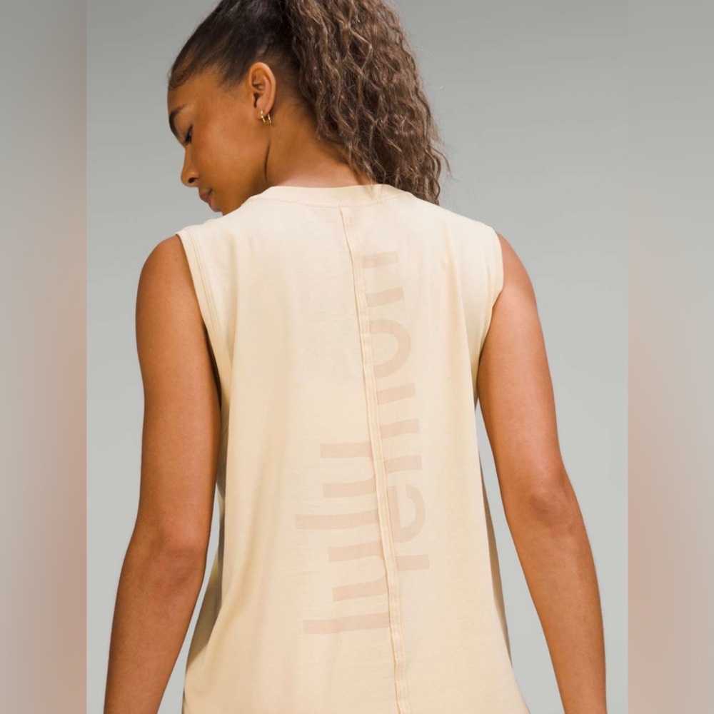Lululemon All Yours Tank Top *Graphic
Prosecco
